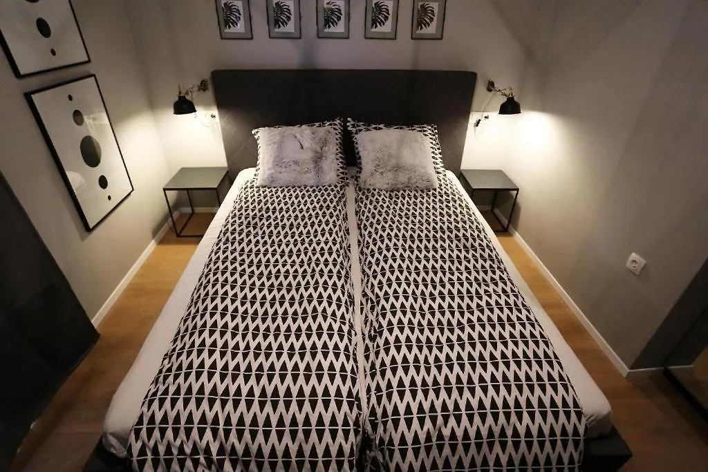Prestige Design Rooms Zadar 3*,